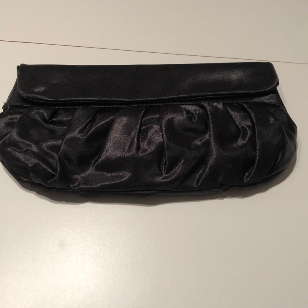 New without tags Loft clutch